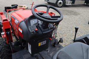 Tractor de orugas Kioti RX7340 4WD de 30 HP con transmisión por engranajes, motor y bomba para uso agrícola - Product Image 4