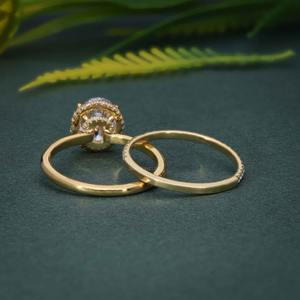 Anillo de Compromiso con Halo de Oro de 14k y Diamante Cultivado en Laboratorio con Corte Ovalado, Certificado IGI, VVS, Diseño Exclusivo, Joyería Fina a Bajo Precio - Product Image 6