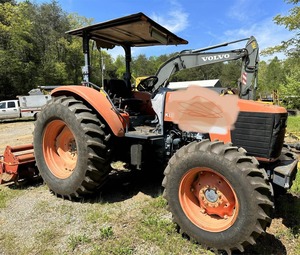 Tractor M105GX-III 2015 en Venta - Versátil, Eficiente en Combustible y Diseñado para Trabajos Pesados - Product Image 1