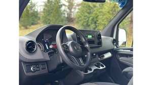 Fourgon utilitaire Mercedes-Benz Sprinter 2500 2020, toit standard, moteur diesel V6, 144 pouces, propulsion arrière - Product Image 3