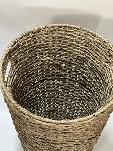 Vente en gros Bac de rangement polyvalent en jonc de mer naturel écologique avec couvercle Conception simple pour l'organisation des jouets et des vêtements - Product Image 2