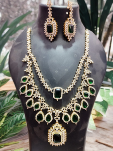 Luxurious design emerald regal royale necklace & earrings <b>set</b> made of Premium emerald <b>green</b> stones with rich royal colour - Product Image 3