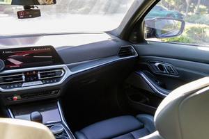 BMW M3 Competition xDrive d'occasion haut de gamme 2022 ~10 400 milles - Product Image 5