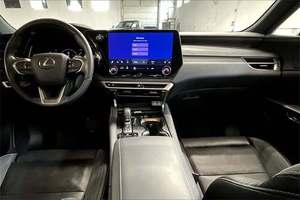 รถ SUV ขับเคลื่อนสี่ล้อ ปี 2024 ลดราคาพิเศษ ล้อแม็กซ์อะลูมิเนียม R17 เกียร์อัตโนมัติ เอกสารครบถ้วน ไม่มีประวัติอุบัติเหตุ ไมล์น้อย พร้อมส่ง - Product Image 6