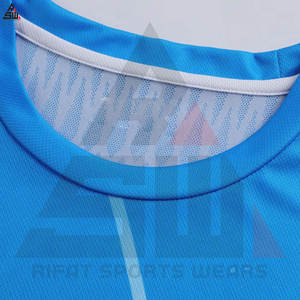 Venta caliente de alta calidad Digital impreso transpirable secado rápido 100% poliéster uniforme de fútbol personalizar su propio logotipo al por mayor - Product Image 2