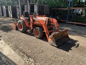 Kubota รถแทรกเตอร์ M70 90HP 4x4 4WD มือสองรถแทรกเตอร์การเกษตรอเนกประสงค์ - Product Image 4