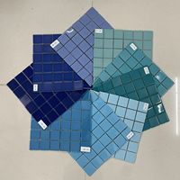 Nouvelle Arrivée - Carreaux Muraux Modernes en Porcelaine Carrée Jaune/Doré Effet Mosaïque pour Intérieur - Nouvelle Collection Inde