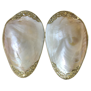 Assiettes en coquillages sur mesure : Plats en nacre de qualité supérieure pour l'exposition de bijoux ou la restauration fine, qualité artisanale (22-31 cm) - Product Image 2