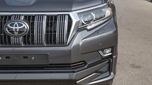 2023ส่งฟรี Toy-Ota Cruiser Prado VXR Toyo LAN D SUV เกียร์อัตโนมัติสีเทา4X4 4.0L พร้อมยาง R18ที่ด้านหลัง - Product Image 3