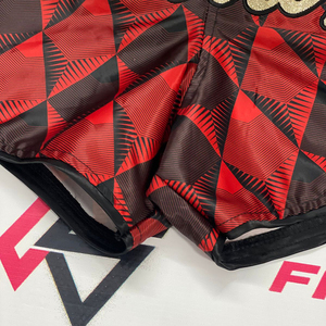 กางเกงมวยไทยแฟร์เท็กซ์ผ้าซาติน ดีไซน์ปักโลโก้ สกรีนลายแบบซับลิเมชั่น ขายดีที่สุด ใส่สบาย เหมาะสำหรับศิลปะการต่อสู้และออกกำลังกาย  รับสั่งทำตามแบบส่วนตัว - Product Image 5