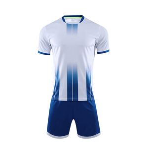 Maillot de football de haute qualité respirant 100% polyester à séchage rapide imperméable pour l'entraînement et les matchs des hommes adultes - Product Image 4