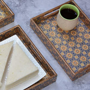 Bandeja de madera para servir, Juego de 3 bandejas de flores esmaltadas a prueba de agua, juego de bandejas de café, tamaño 15x11x2 pulgadas - Product Image 2