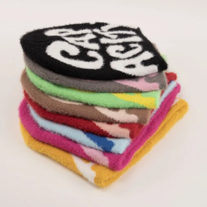 Gorro de invierno de punto acrílico personalizado de alta calidad con estampado completo sin puños Jacquard Mohair Logo estampado completo diario al aire libre - Product Image 2