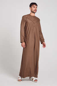 Service OEM Thobe Jubbah arabe confortable pour hommes, vêtements islamiques multicolores teints dans des tons unis personnalisables, jubbah musulman de grande taille - Product Image 5