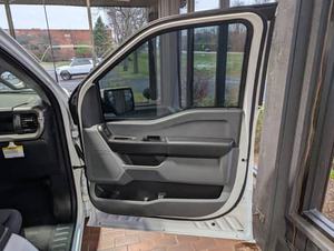 FORD F-150 XL 2025 d'occasion, conduite à gauche/droite - Product Image 2