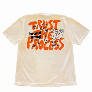 Camiseta de algodón 100% para hombres y mujeres logotipo bordado personalizado listo para usar ropa de moda OEM de Vietnam - Product Image 2