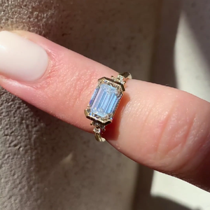 IGI ได้รับการรับรองตะวันออกตะวันตกมรกตตัด Lab ปลูกแหวนเพชรชุด CVD เพชรคลัสเตอร์แหวนหมั้น 2.00 Ctw แหวนแต่งงาน - Product Image 3