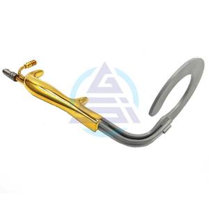 Rétracteur mammaire à anneau circulaire C pour augmentation mammaire avec éclairage à fibres optiques et instruments de chirurgie pour tubes d'irrigation - Product Image 1