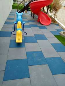 <b>RUBBER</b> SAFETY TILE tile 25mm - Product Image 5