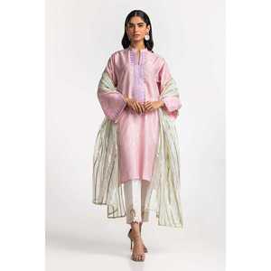 Chemise décontractée pour femme en jacquard teinté rose clair brodé - Product Image 5