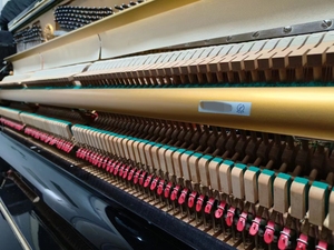 Đàn piano đứng Yamaha U2C bán chạy toàn cầu, đàn cũ, cơ khí, âm thanh tuyệt vời và chất lượng chế tác cao. - Product Image 3