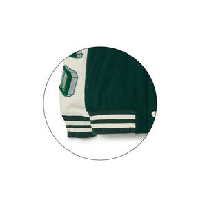 Chaquetas Varsity con mangas verdes y blancas Chaqueta de lana de alta calidad para exteriores Chaqueta transpirable Letterman Varsity - Product Image 2