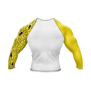 Ensemble de rashguard respirant au design unique, logo frontal, matière polyester/spandex, antibactérien, séchage rapide pour hommes adultes - Product Image 2