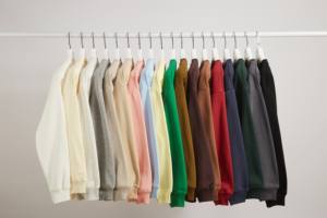 Sweatshirts pour hommes confortables et doux, longueur standard, couleur unie, teinture, prix bas, sweatshirts personnalisés doux et confortables - Product Image 3