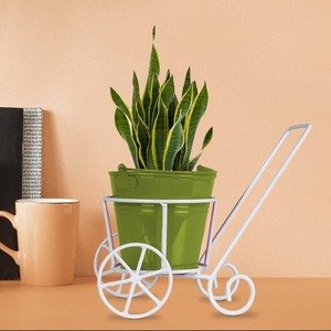 Jardinières en métal fabriquées à la main exclusives de haute qualité disponibles rehaussez votre espace avec une jardinière suspendue à la mode - Product Image 2