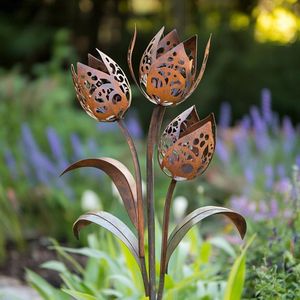 Estacas de Jardín de Hierro Hechas a Mano |   Decoración para Exteriores Hecha en India - Product Image 1