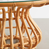 Table basse en rotin fait main avec dessus en verre-Meubles minimalistes modernes pour salon et terrasse