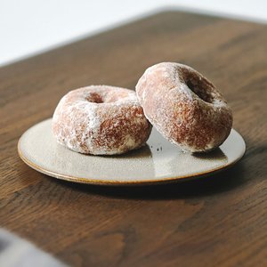 Aito Seisakusho P108 Juego de Tazas y Platos de Porcelana Japonesa de Alta Calidad, Diseño Moderno y Clásico para la Hora del Café - Product Image 4