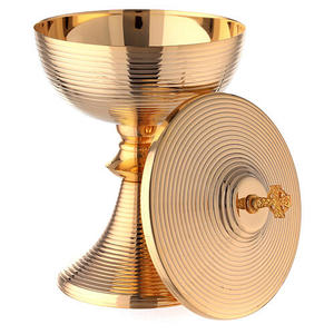 Ciborio de Latón Pulido, Ciborio Clásico de Latón, Ciborio Religioso para Iglesia, Utilizado para Práctica Litúrgica Profesional y en la Iglesia - Product Image 5