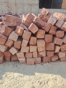 Đá sa thạch đỏ đá cuội công nghiệp kết thúc cổ cắt theo kích thước để sử dụng nhà máy - Product Image 2