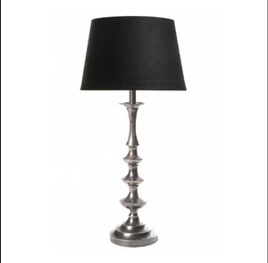 Mesas Decoración Lámparas de metal Fabricante al por mayor Diseño moderno Dormitorio Lámparas de mesita de noche con pantalla - Product Image 4