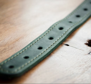 Gravure de mariage collier plat monogramme cadeau collier vert collier de chien en cuir pour lévrier et Whippet - Product Image 4