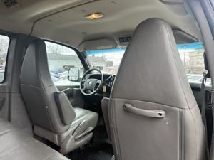 รถเชฟโรเลต เอ็กซ์เพรส 3500 LS รุ่นปี 2019 แบบขยายพื้นที่บรรทุก ขับเคลื่อนล้อหลัง เครื่องยนต์ V8 เกียร์อัตโนมัติ เป็นที่ต้องการอย่างมาก - Product Image 5