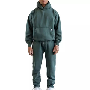 Survêtement oversize pour hommes de qualité supérieure vêtements pour adultes survêtements respirants à prix abordables confortables avec logo/design personnalisé - Product Image 1