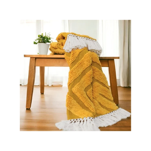 Jeté réversible en jacquard 50x60 pouces avec franges, fabriqué en Inde, qualité supérieure, idéal pour les acheteurs recherchant des articles de décoration intérieure élégants et doux - Product Image 3