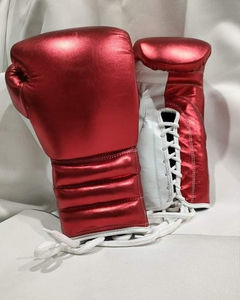 Guantes de boxeo para hombre de primera calidad, fabricados con cuero vacuno dorado que ofrece protección contra impactos equilibrada y comodidad para las manos. - Product Image 4