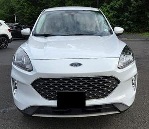 Increíble Ford Escape SEL AWD 2022 en perfecto estado con poco kilometraje en stock, ofrecido a una oferta fantástica que no querrás perderte - Product Image 1