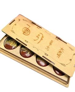 Juego de 4 símbolos de Reiki grabados, conjunto de 4 piezas con caja de madera, con siete chakras, forma ovalada - Product Image 1