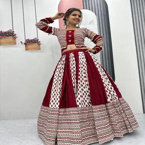 Vente en gros Vastra Saili Ensemble Lehenga Choli pour femme, longueur au sol, style évasé, 6 mètres, pour fêtes et festivals, en coton rayonne avec miroirs authentiques - Product Image 2