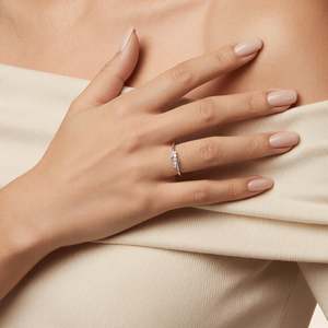 แหวนแต่งงานผู้หญิง Jeulia Custom Bypass ทำจากทอง 10K 14K 18K หรือแพลตตินัม - Product Image 5