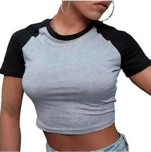 Camisetas recortadas de manga raglán con logotipo personalizado para mujer, camisetas cortas de manga corta en contraste - Product Image 1