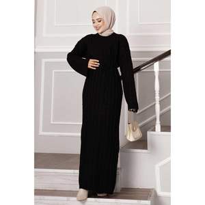 ชุดลำลองสีดำกับผมถักรายละเอียด - Product Image 4