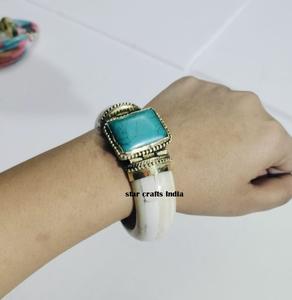 Demande quotidienne pierre naturelle avec laiton et os Design vente chaude à la main femme manchette Bracelet 100% os fait Bracelet - Product Image 6