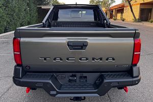 TOYOTA TACOMA TRAILHUNTER DOBLE CABINA 2026 IMPECABLE, LISTA PARA ENVIAR - Product Image 6