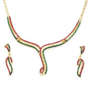 Ensemble de colliers Tip Top Fashions 1101303 plaqué or avec des bijoux de mode en pierre autrichienne - Product Image 1