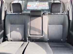 SUV Usado BARATO 2023-2025, Tracción en las Cuatro Ruedas, Asientos de Cuero, Volante a la Izquierda, Diésel 4.1-6L, Interior Oscuro, Techo Panorámico, Automático, Cámara Trasera 360° - Product Image 6